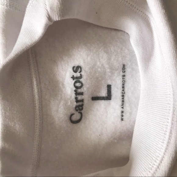 White polka dot Carrots crew necks sweater - Picture 4 of 4